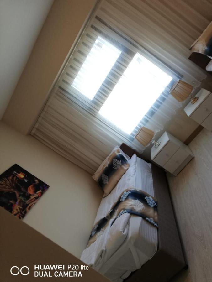 Canan Dağdeviren Suits Avcılar Buitenkant foto